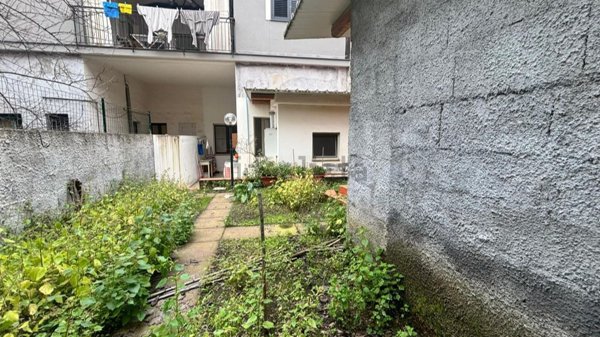 casa indipendente in vendita ad Aci Catena