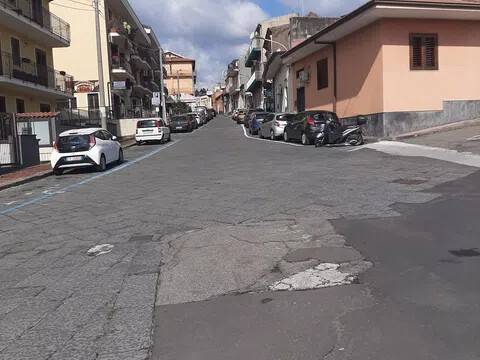 casa indipendente in vendita ad Aci Catena in zona Aci San Filippo