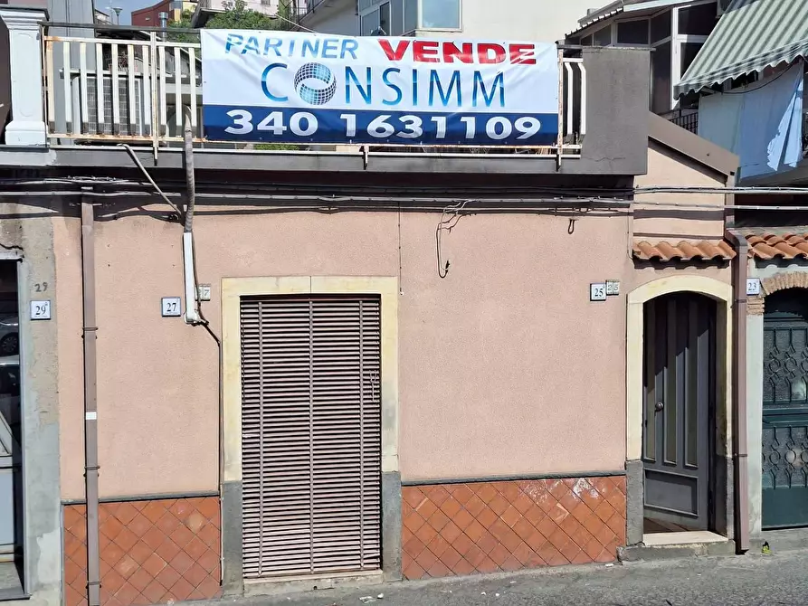 casa indipendente in vendita ad Aci Catena