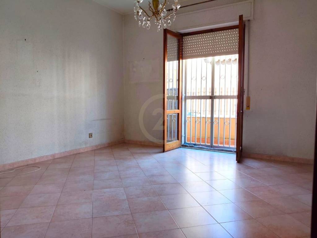appartamento in vendita ad Aci Catena