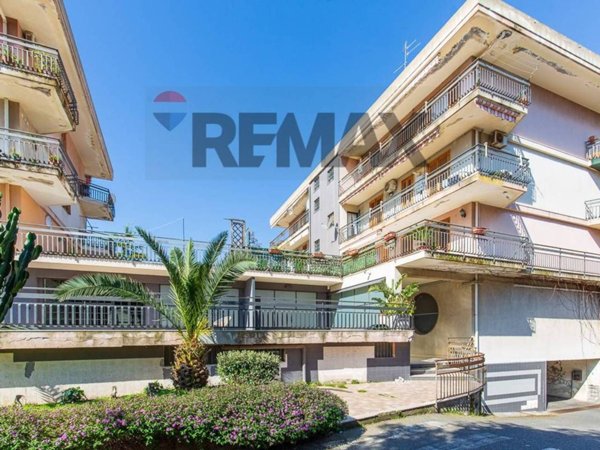appartamento in vendita ad Aci Catena in zona San Nicolò