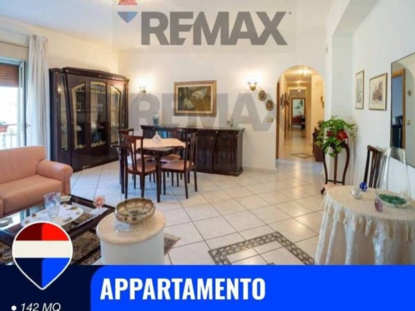 appartamento in vendita ad Aci Catena