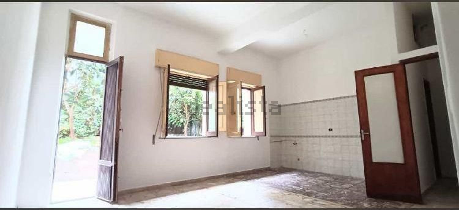 appartamento in vendita ad Aci Catena