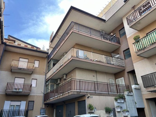 appartamento in vendita ad Aci Catena in zona San Nicolò