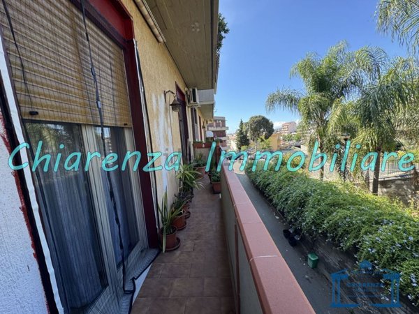 appartamento in vendita ad Aci Catena