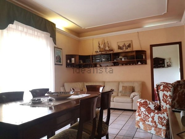 appartamento in vendita ad Aci Catena