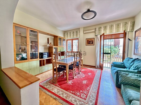 appartamento in vendita ad Aci Catena