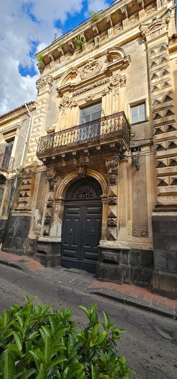 appartamento in vendita ad Aci Catena