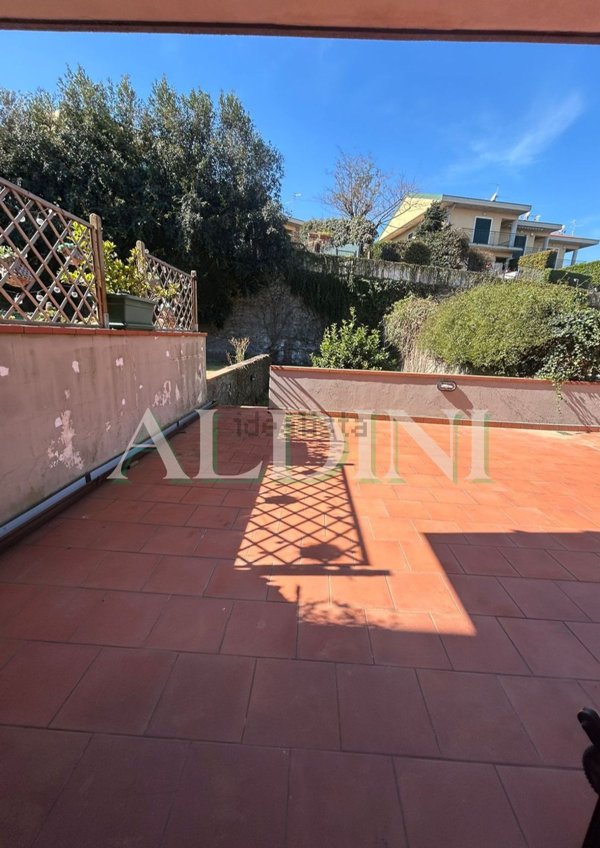 casa indipendente in vendita ad Aci Catena