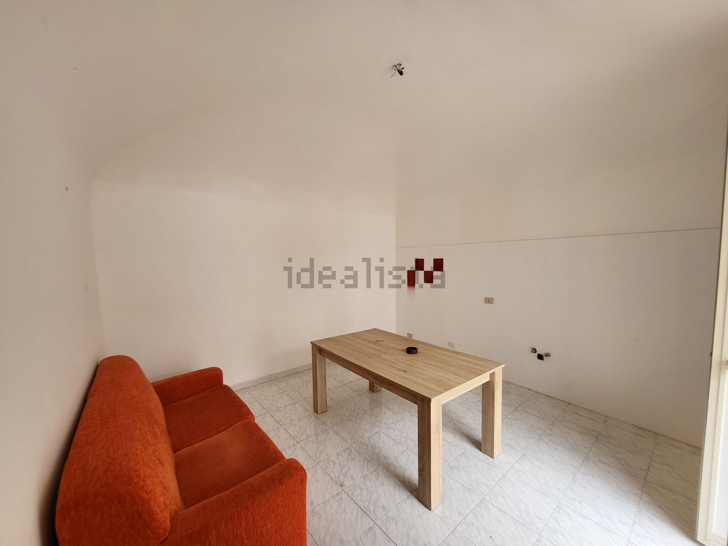 casa indipendente in vendita ad Aci Catena