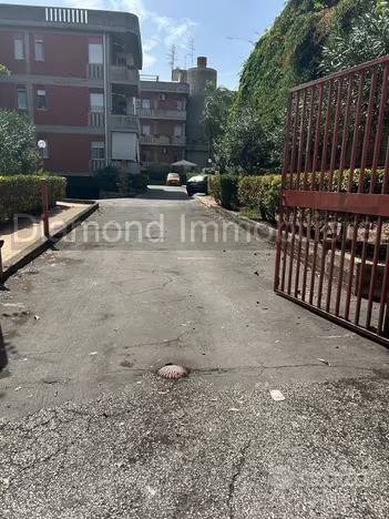 appartamento in vendita ad Aci Catena