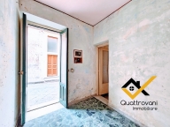 appartamento in vendita ad Aci Catena