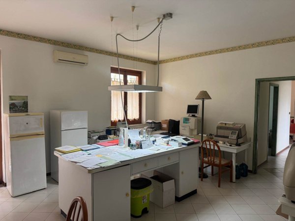 trivano in vendita ad Aci Catena