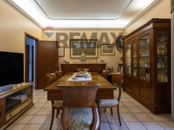 appartamento in vendita ad Aci Catena