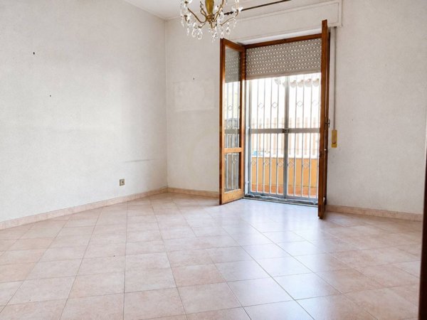 appartamento in vendita ad Aci Catena