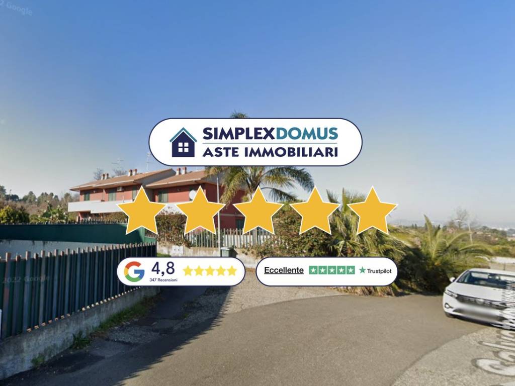 casa indipendente in vendita ad Aci Catena