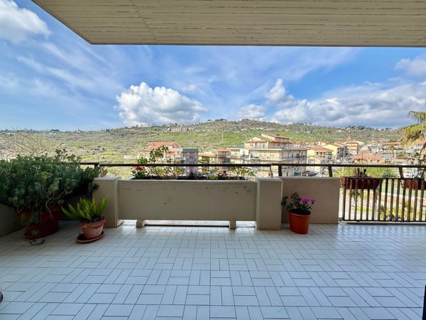 appartamento in vendita ad Aci Catena in zona San Nicolò