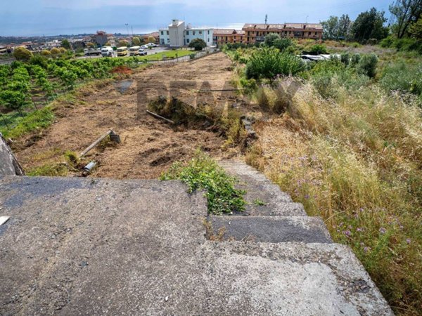 terreno agricolo in vendita ad Aci Catena in zona San Nicolò