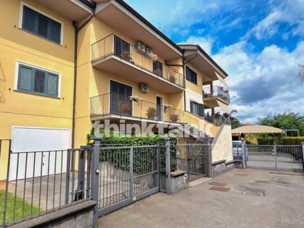casa indipendente in vendita ad Aci Catena in zona Aci San Filippo