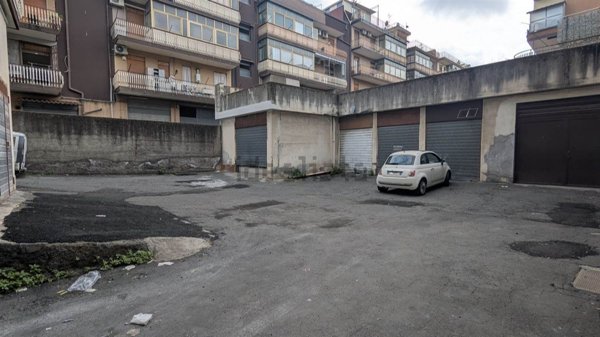 loft in vendita ad Aci Catena