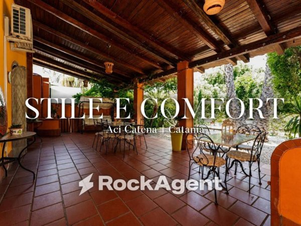 casa indipendente in vendita ad Aci Catena in zona San Nicolò