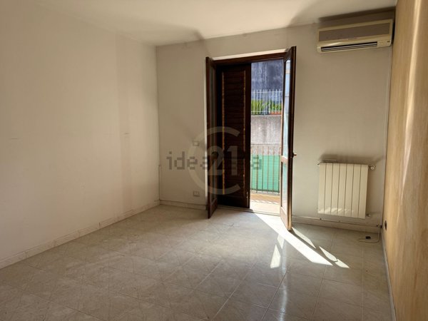 appartamento in vendita ad Aci Catena in zona Aci San Filippo