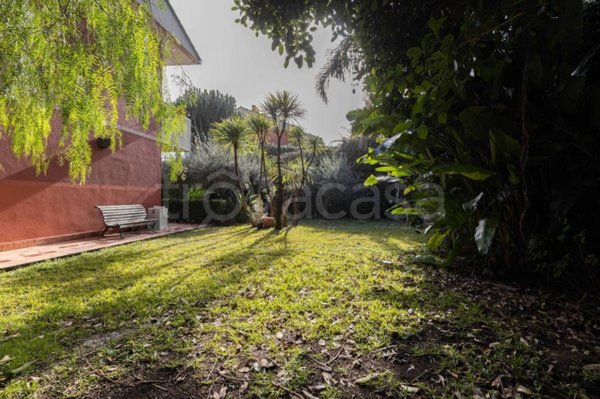 casa indipendente in vendita ad Aci Catena