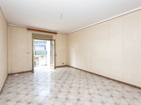 appartamento in vendita ad Aci Catena