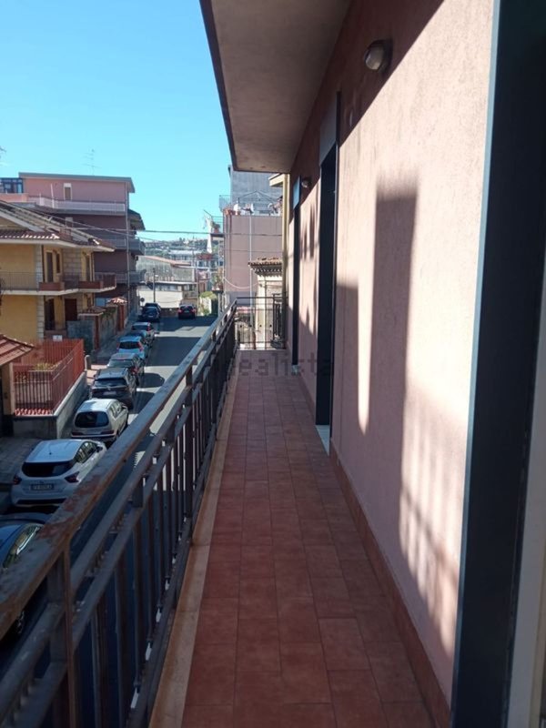 appartamento in vendita ad Aci Catena