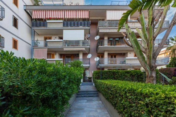 appartamento in vendita ad Aci Catena in zona San Nicolò