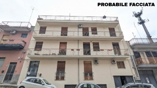 appartamento in vendita ad Aci Catena