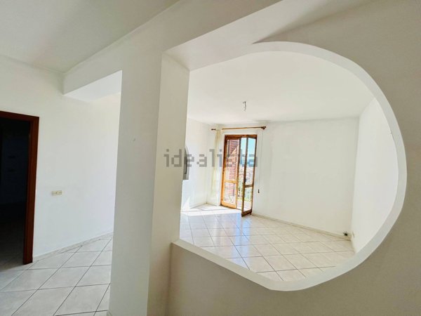 appartamento in vendita ad Aci Catena in zona Aci San Filippo