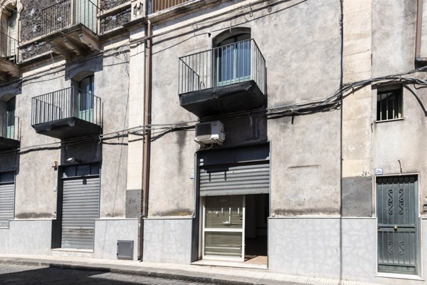appartamento in vendita ad Aci Catena