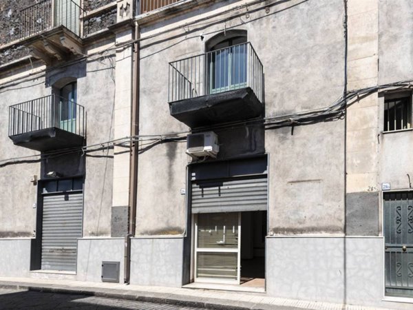appartamento in vendita ad Aci Catena