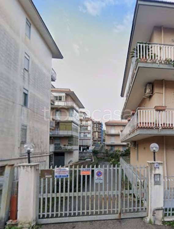 appartamento in vendita ad Aci Catena in zona Aci San Filippo