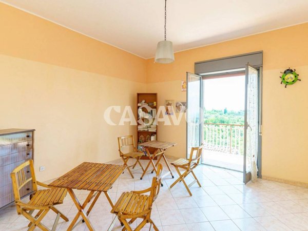 appartamento in vendita ad Aci Catena in zona Aci San Filippo