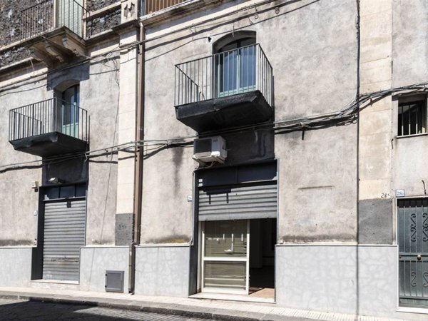 appartamento in vendita ad Aci Catena