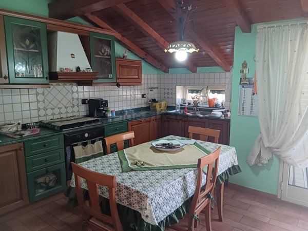 appartamento in vendita ad Aci Catena in zona Aci San Filippo