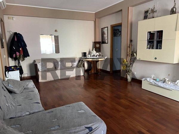 appartamento in vendita ad Aci Catena