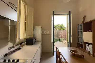 casa semindipendente in vendita ad Aci Catena