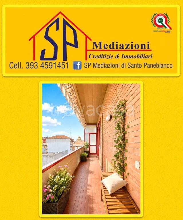 appartamento in vendita ad Aci Catena