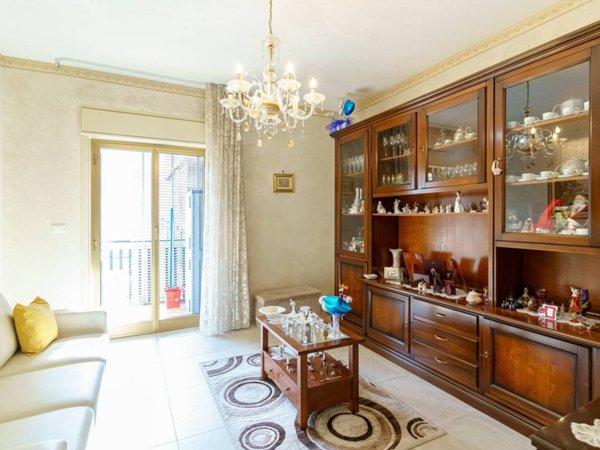appartamento in vendita ad Aci Catena in zona Aci San Filippo