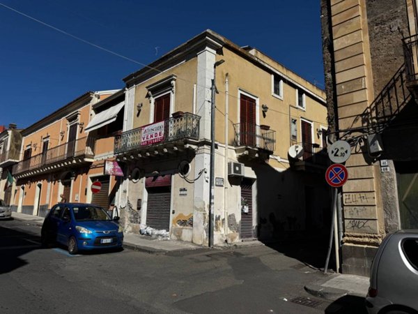 casa indipendente in vendita ad Aci Catena in zona Aci San Filippo