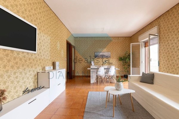 appartamento in vendita ad Aci Catena