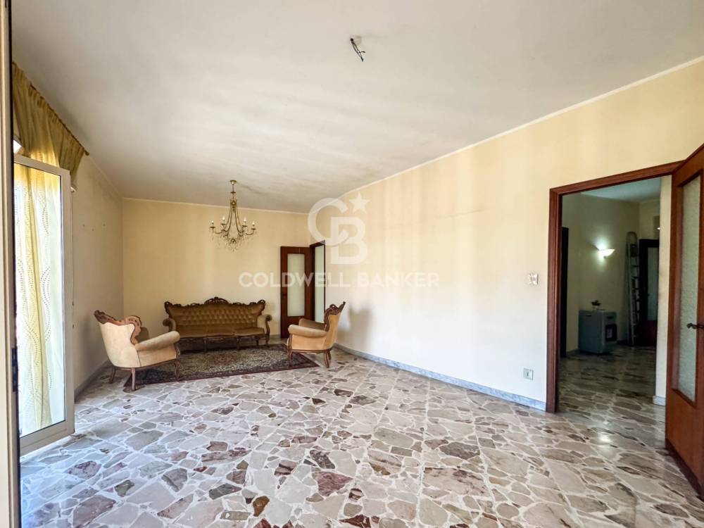 appartamento in vendita ad Aci Catena in zona Aci San Filippo