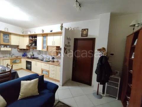 appartamento in vendita ad Aci Catena in zona Aci San Filippo