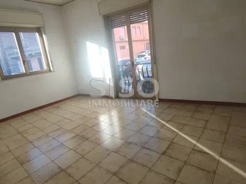 appartamento in vendita ad Aci Catena
