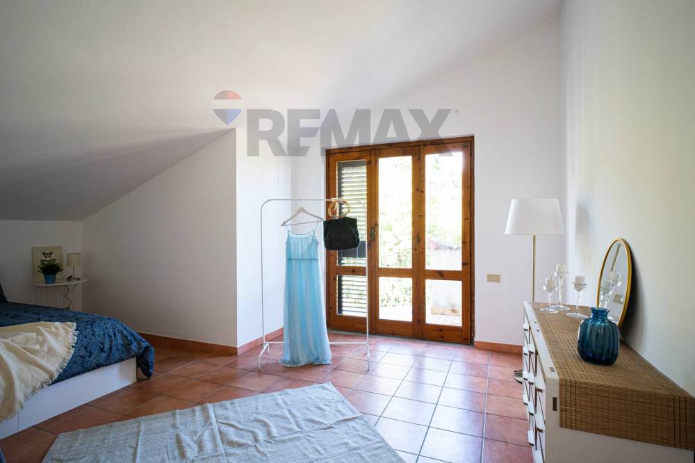 appartamento in vendita ad Aci Catena