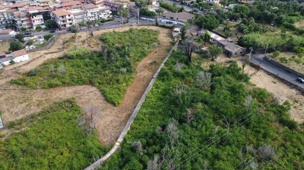 terreno agricolo in vendita ad Aci Catena in zona San Nicolò