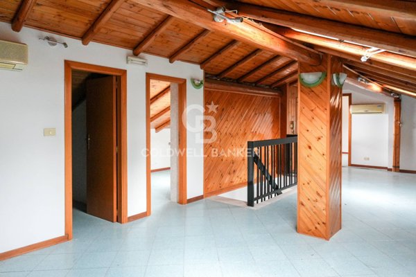 appartamento in vendita ad Aci Catena in zona Aci San Filippo